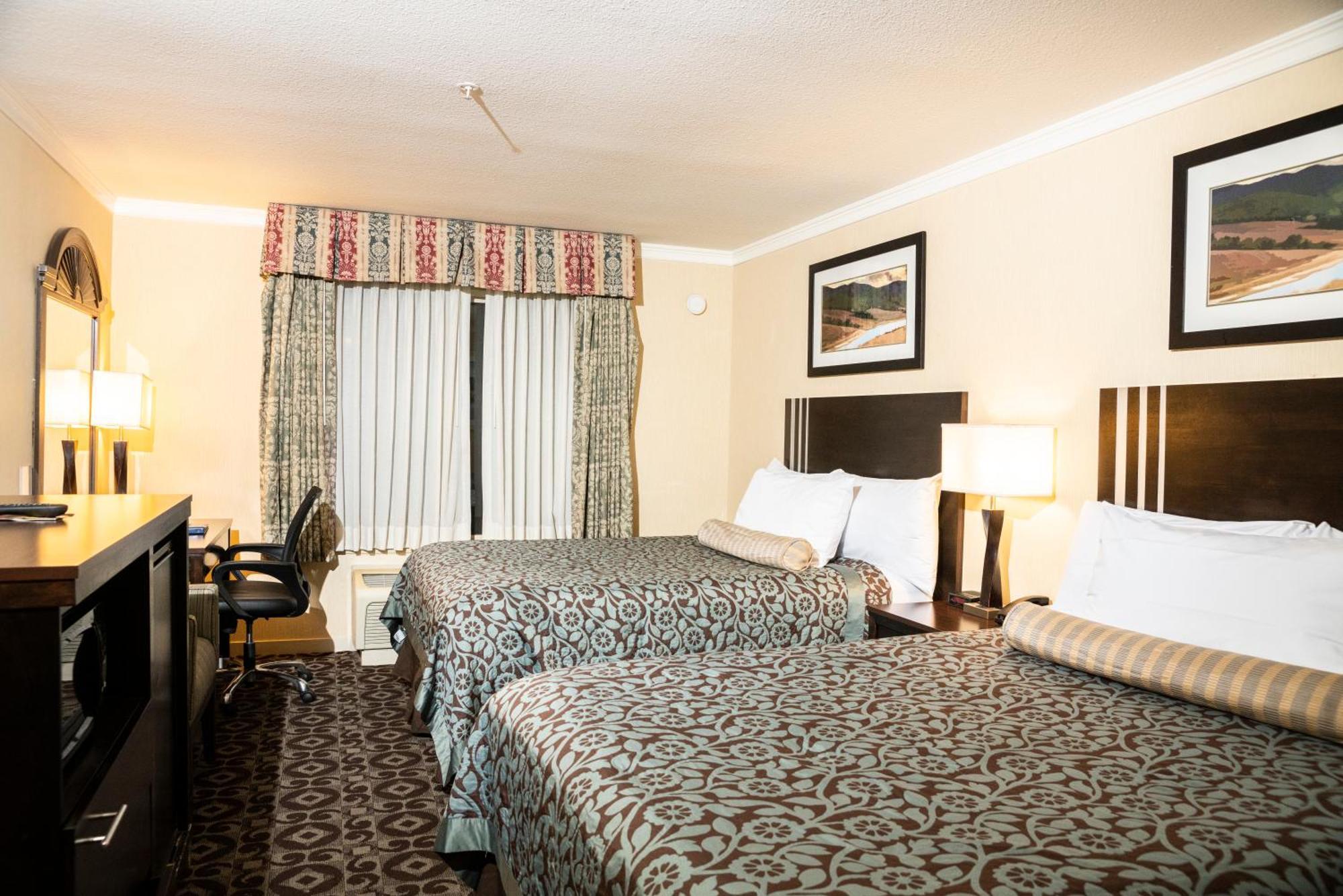 Days Inn By Wyndham Конкорд Номер фото