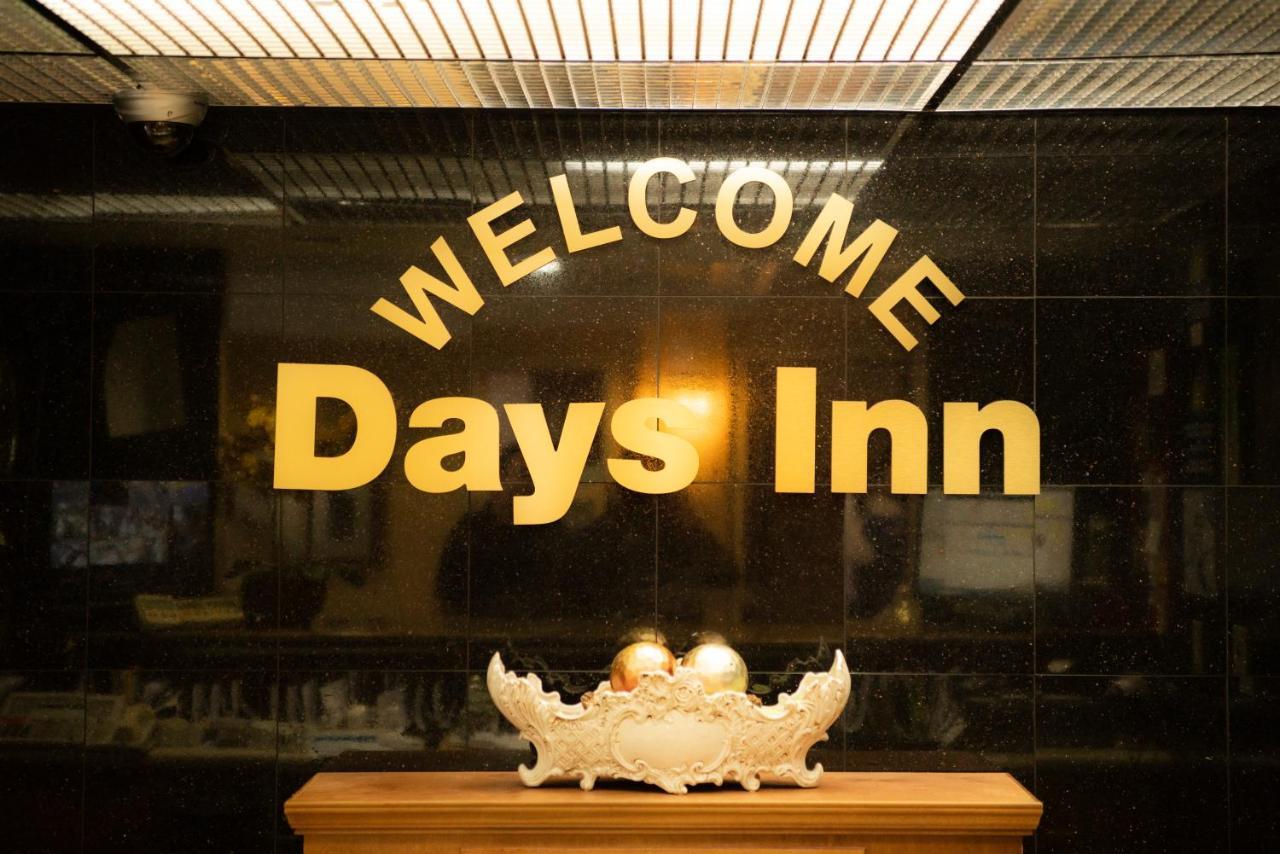Days Inn By Wyndham Конкорд Екстер'єр фото
